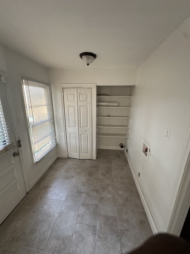 Photo - 4855 Elena St