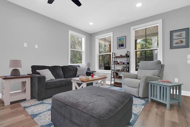 Photo - 1115 E Broad St