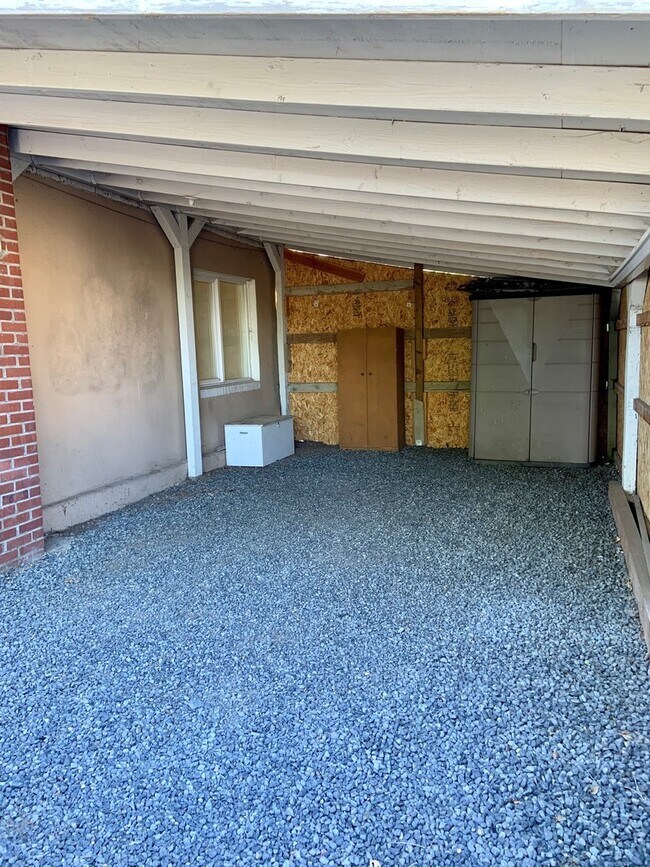 Photo - Hard to find 1 bedroom, 1 bath house - Water, sewer, AND garbage included