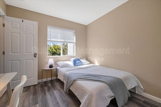 Photo - 160 Harrison Ave