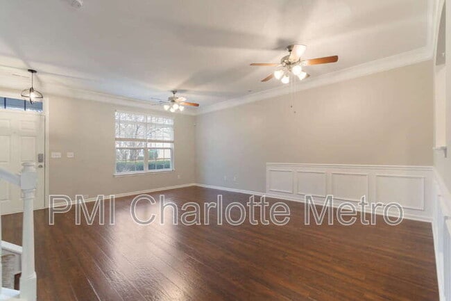 Photo - 9344 Greenheather Dr