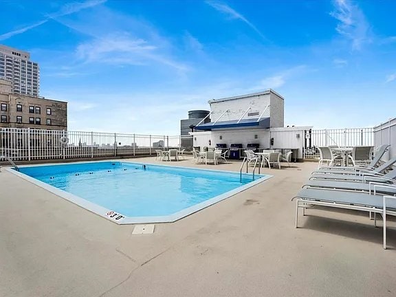Photo - 2100 N Lincoln Park W Unit 4FN