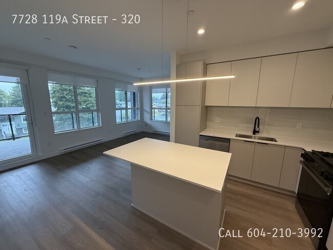Building Photo - Elegant 2 Bedroom Condo Unit 320