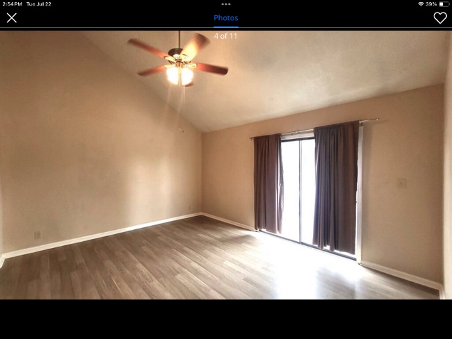 Photo - 502 Oak Cir Dr