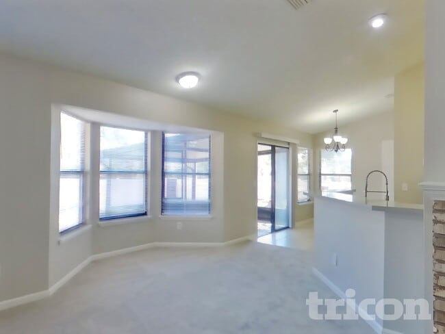 Photo - 1487 Rose Hill Dr E