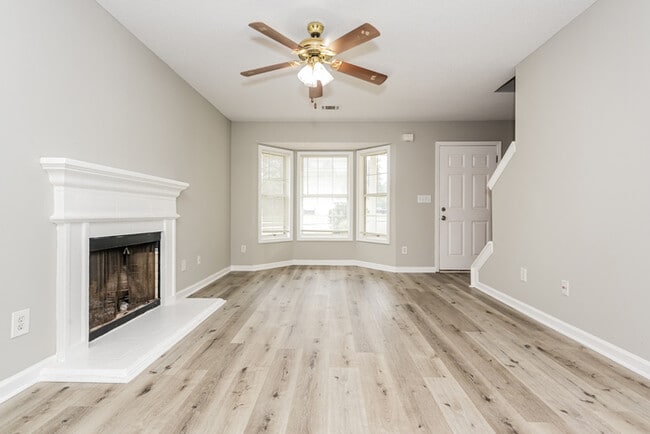 Photo - 7624 McGillicuty Dr