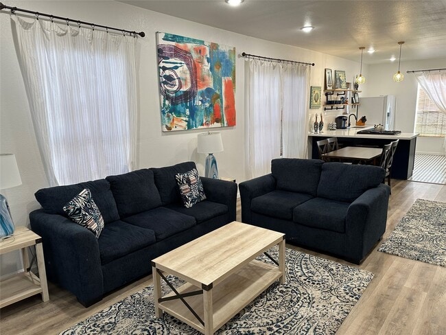 Photo - 4009 Avenue L