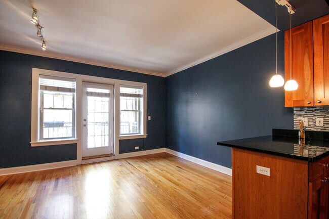 Photo - 250-2 N Lincoln Ave Unit 2B