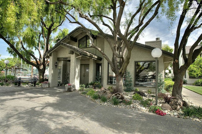 Meadow Ridge Apartments