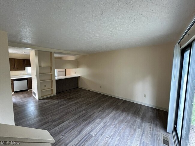 Photo - 133 Orchard Dr Unit A
