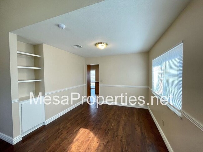 Photo - 2407 N Sycamore Ave