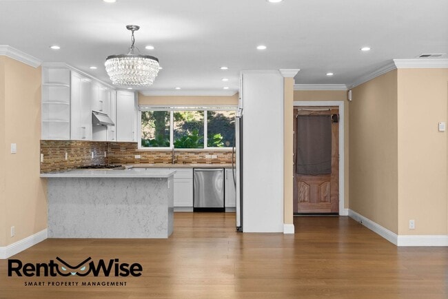 Photo - 74 Farview Ct