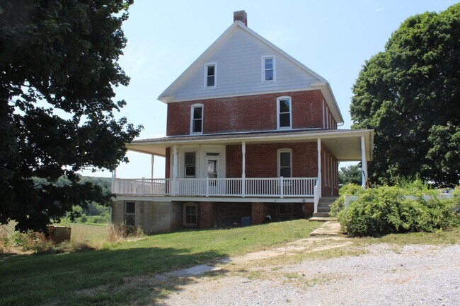Photo - Classic Farmhouse with Country Appeal