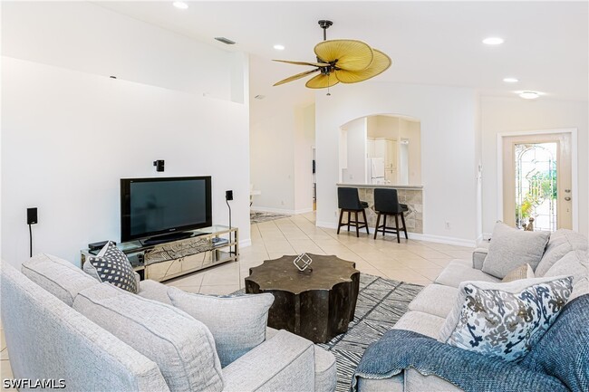 Photo - 1376 Areca Cove