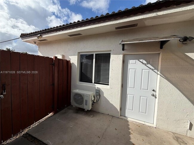 Photo - 18255 SW 145th Ave Unit Back