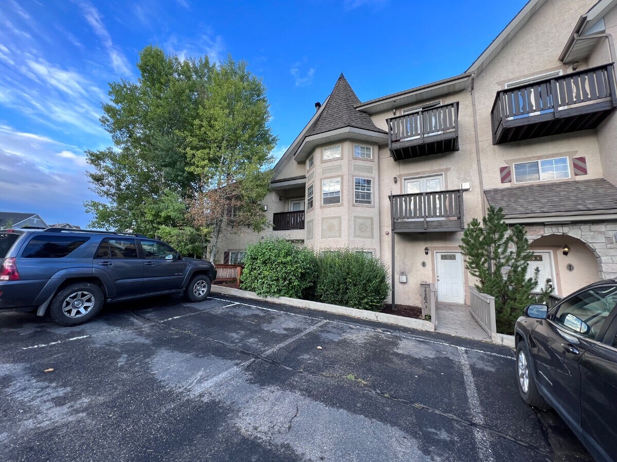 Photo - 350 N Fairway Dr