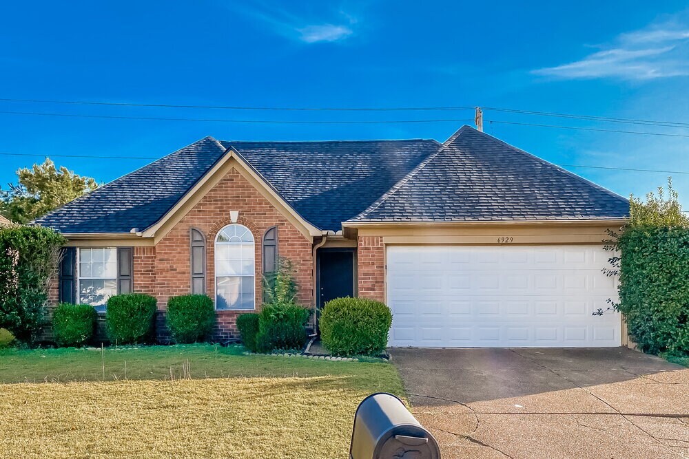 Photo - 6929 Country Walk Dr