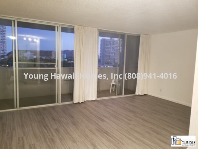 Photo - Nice Studio unit located behind Puck's Alley and close to UH.  Water &amp; Sewer included.