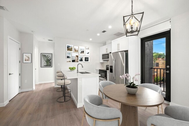 Photo - 1251 SW 3rd St