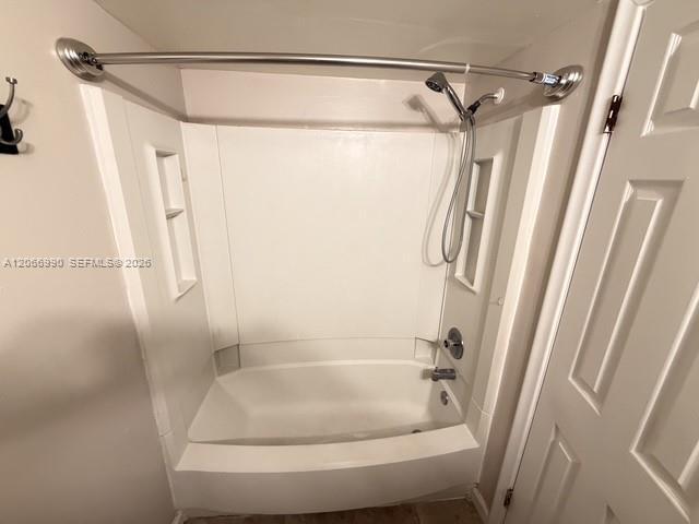 Photo - 2501 Riverside Dr Unidad 114-A