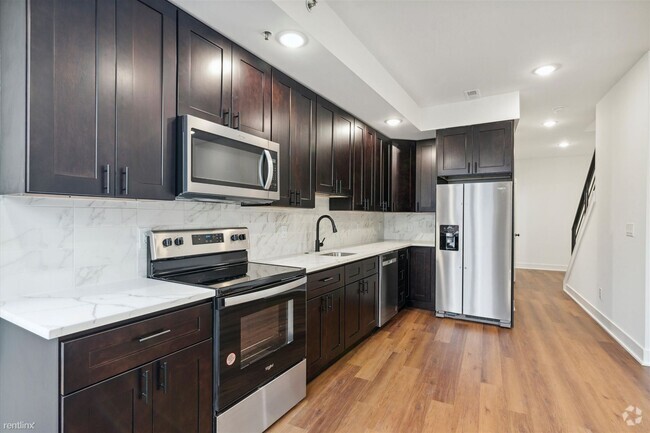 Building Photo - 3 br, 3 bath Triplex - 2554 FRANKFORD AVE ... Unit 101 Rental