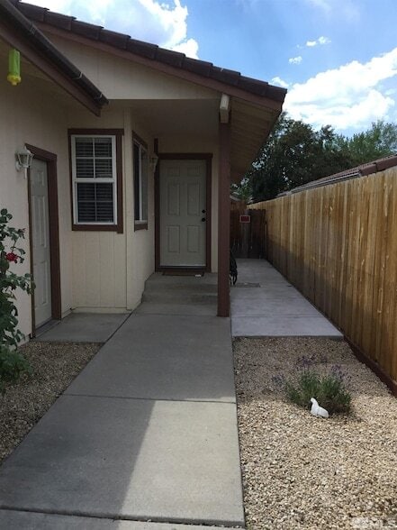 6950 Forsythia Way