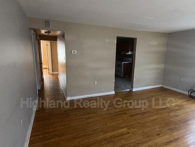 Photo - 100 Spring St