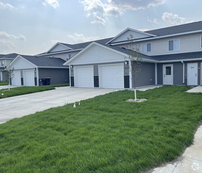 Building Photo - Fox Meadows Townhomes