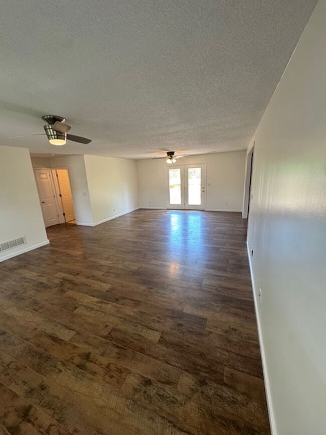 Photo - 394 Valley View Dr