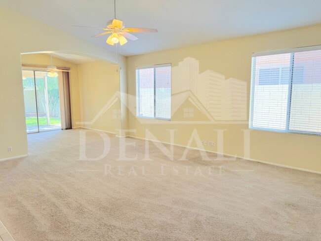Photo - 797 N Gregory Pl