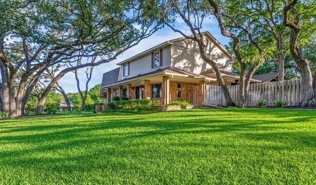 Photo - 3069 Summit Dr
