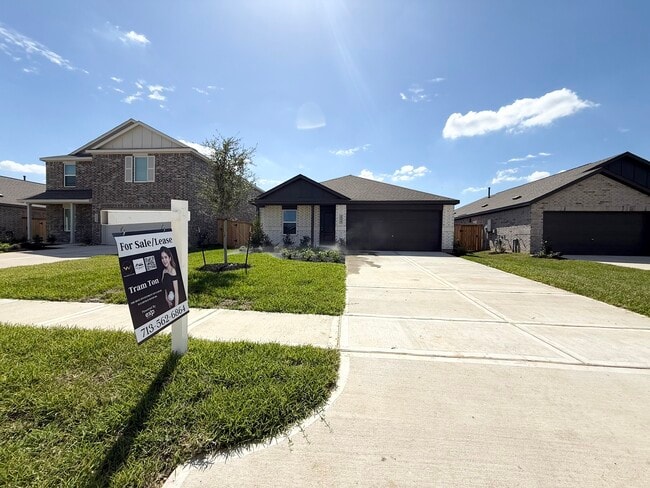 Building Photo - 29027 Grazing Plns Ln