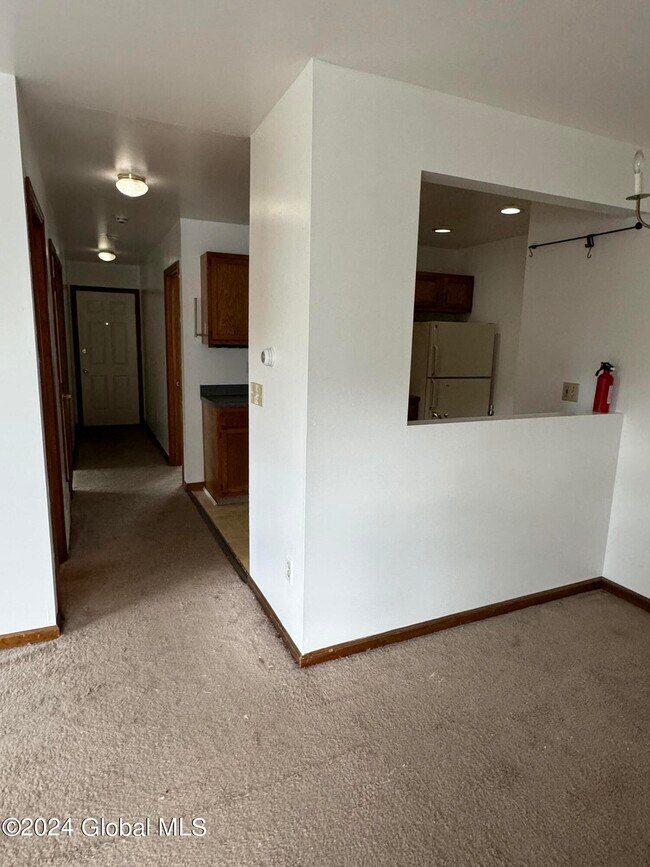 Photo - 460 Washington Ave Unit 4