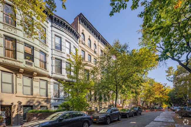 Photo - 55-57 W 89th St