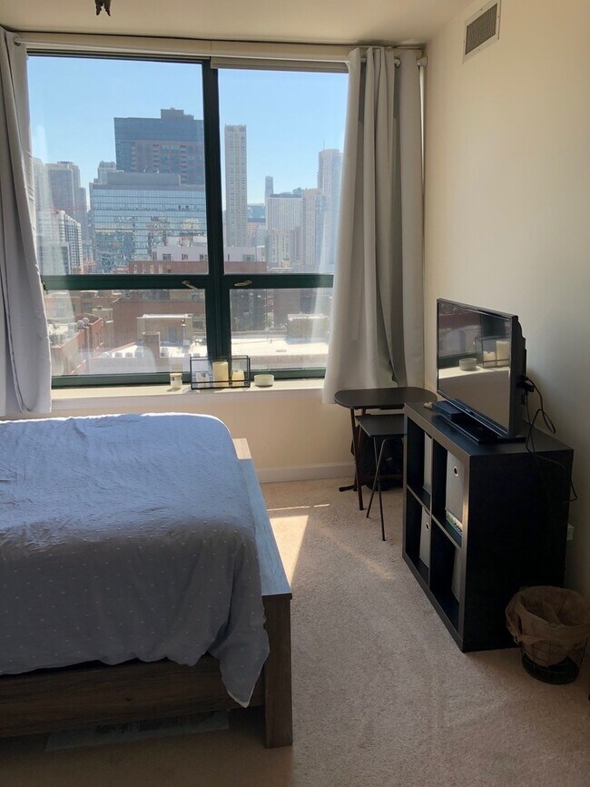 Photo - 400 W Ontario St Unit 1204