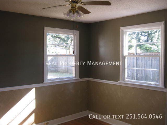 Photo - 5105 Pineview Ln S
