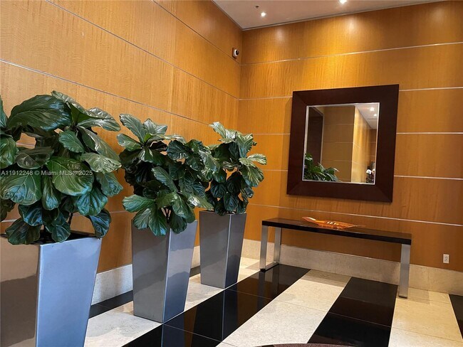 Photo - 244 Biscayne Blvd Unidad 3404