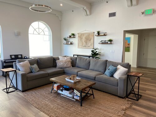 626 Landfair Ave.