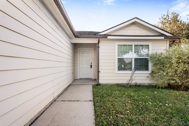 Photo - 4106 Falling Trace Ln