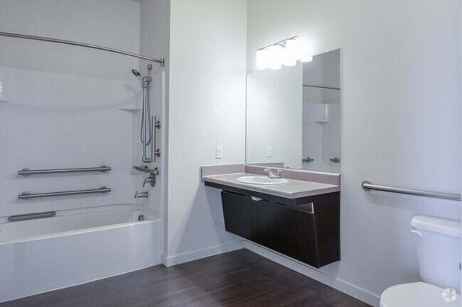 1BR, 1BA - 725SF