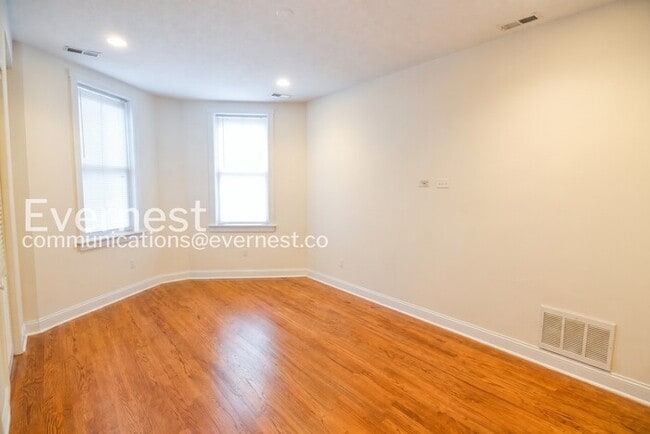 Photo - 1636 N North Park Avenue Unit 1636 g
