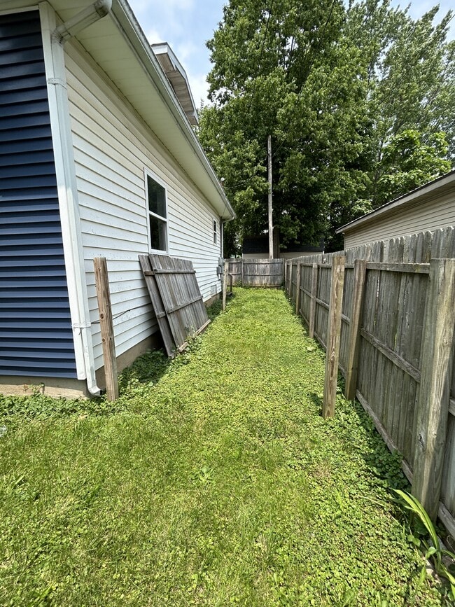 Photo - 1030 W 17th St