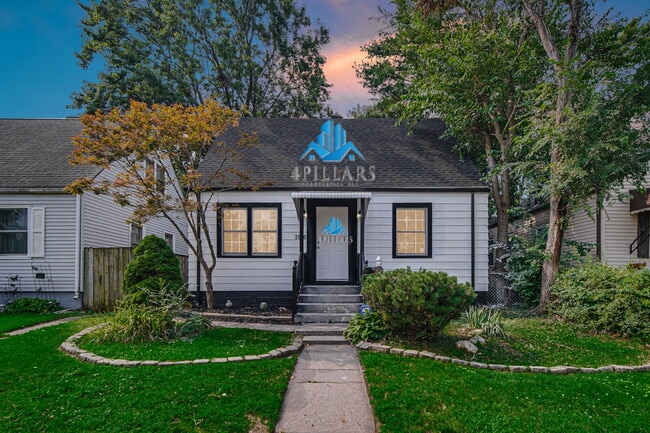 Building Photo - "Charming 3-Bedroom Hammond Home with Hardwood Floors & Finished Basement - 2025 Sq Ft of Comfort!"