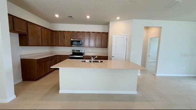 Photo - 3099 Springbank Dr