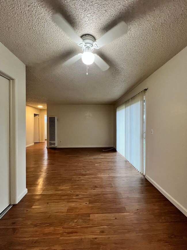 Photo - 1160/1162 Lisa Court Unit 1160 LI