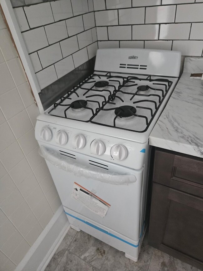 Photo - 17 W Madison Ave Unit B