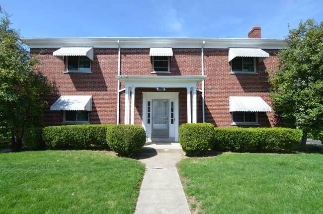 Building Photo - 6835 Plainfield Rd Unit 3