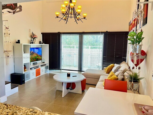 Photo - 498 SW 2nd St Unit 201