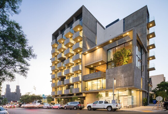 High End Unit - High End Apartment Unit Unit 805