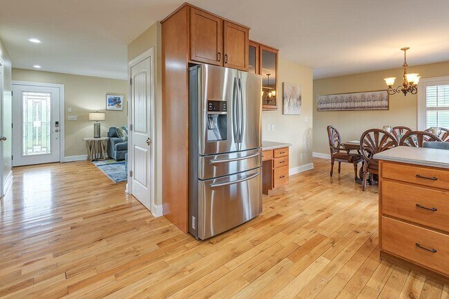 Photo - 216 Reilly Dr